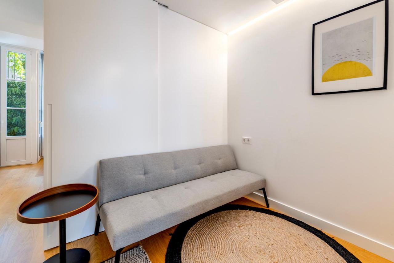 Your Perfect Pantheon Apartment *